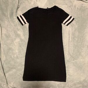 U2B Size small tshirt dress